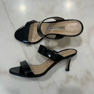 Manolo Blahnik Angufac Black Patent Leather Double Strap Mules Size 38 1/2